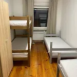 Nomad Hostel *